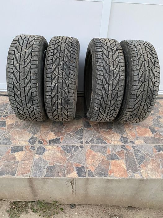 Vand set jante R16 cu anvelope de iarna
