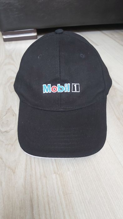 Vand sapca noua Mobil 1