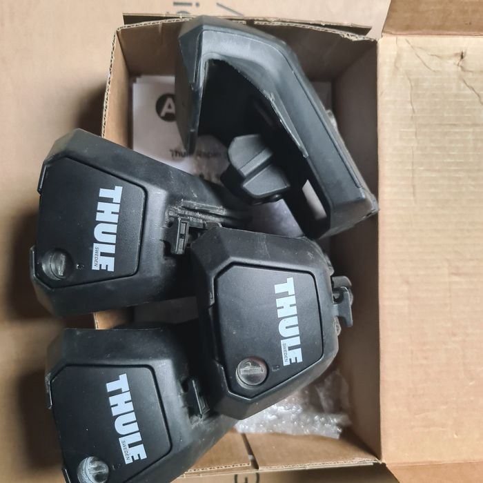 Prinderi Thule bari transversale înălțate