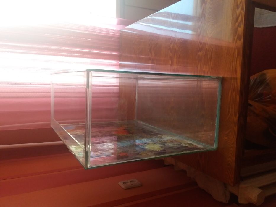 Продам аквариум в хорошем состоянии