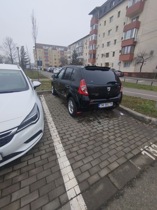 Dacia Sandero în stare perfecta