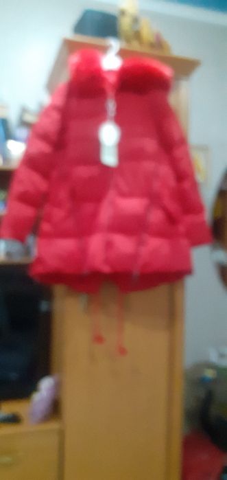Продам пуховик для девочки