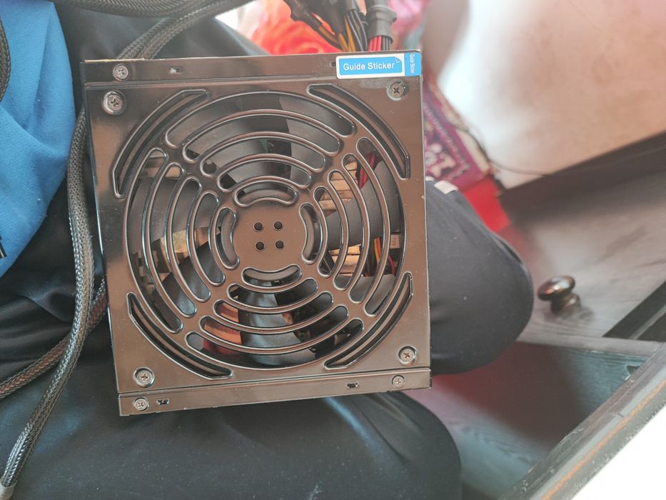 Блок питания от Thermaltake 600w