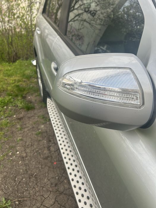 Mercedes ML - W 164