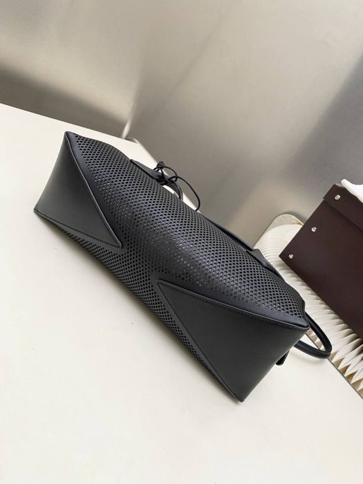 Geanta Alaia Le Teckel