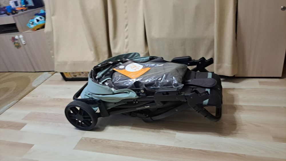 Б.У. Коляска прогулочная Rant Vega