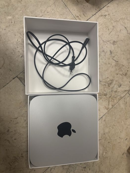 Mac Mini PC Apple Procesor M2, 512 Gb , 8Gb Ram In stare foarte buna