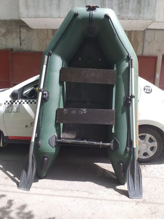 Vând barcă pneumatică Kolibri – stare impecabilă!