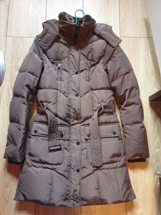 Geaca C&A xs-s noua
