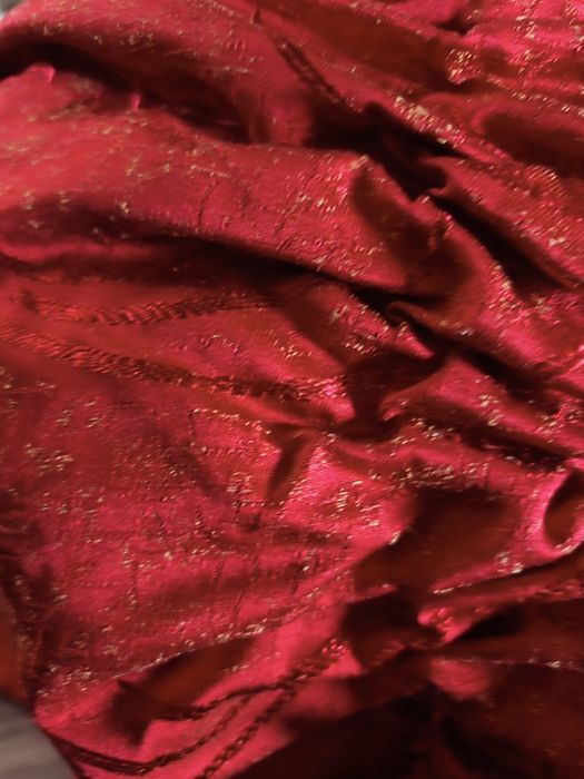 Draperii din mătasă vegetală, stare foarte bună, se potrivesc pentru geamuri mari, sunt 5 bucăți