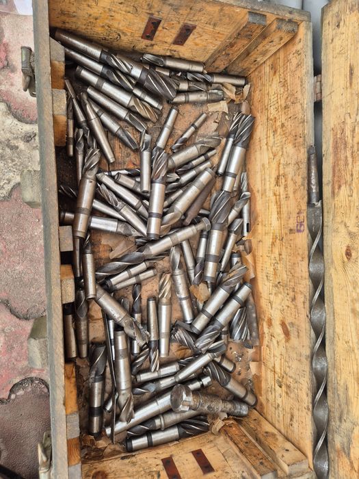 Токарные инструменты