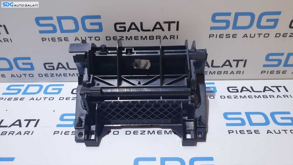 Scrumiera Bord Consola Centrala Audi A4 B6 2001 - 2005 Cod 8E0857951H