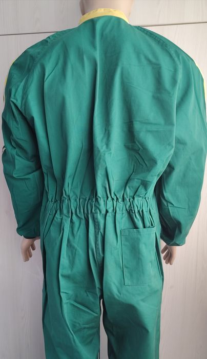 Salopetă originală John Deere, nouă, nepurtată. Mărimea 64.