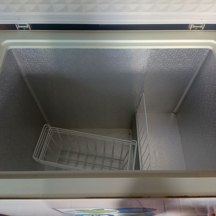 Продам морозильную камеру