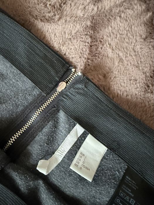 Pantaloni H&M- marimea L