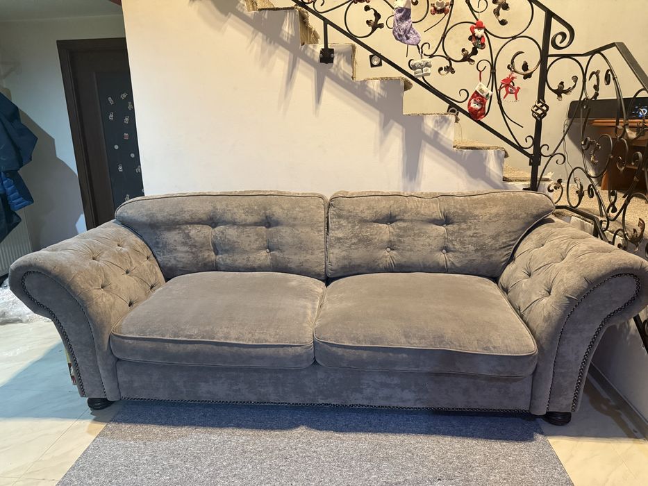 Canapea Chesterfield