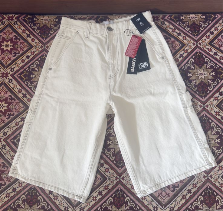 7 бр. мъжки дънкови бермуди FSBN – Baggy Fit, нови с етикети (XS–M)