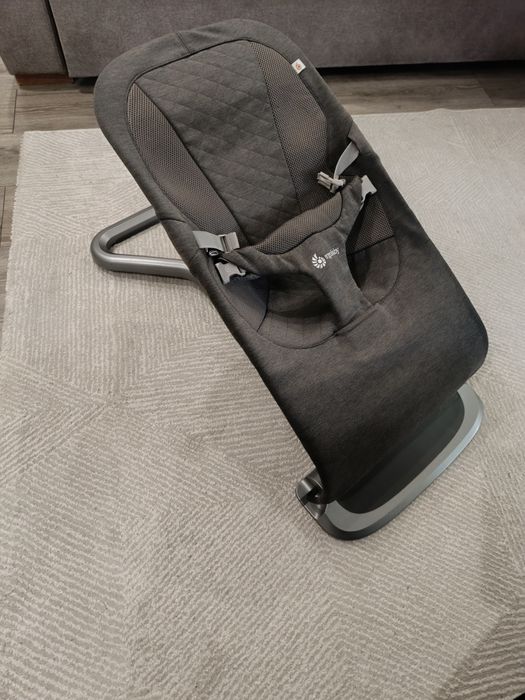 Продам шезлонг качалку