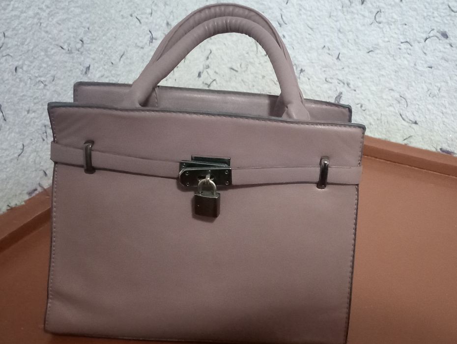 Juda ham qulay sumkalar