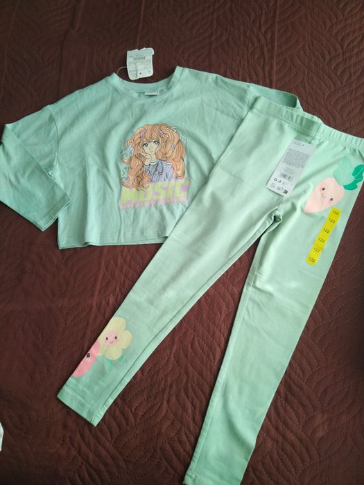 Лот за момиче р. 122 и 128