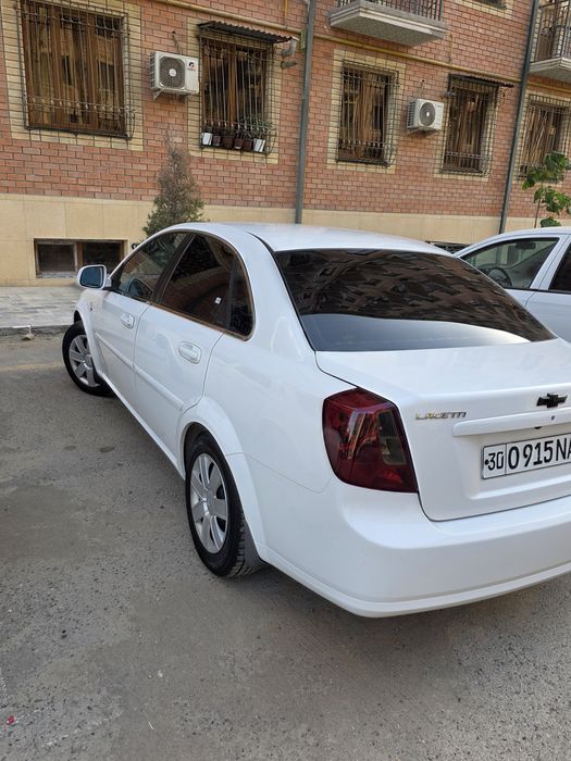 Jentra 2015 yil 4 ta yumshoq balon taqilgan metan ustanovka qilingan