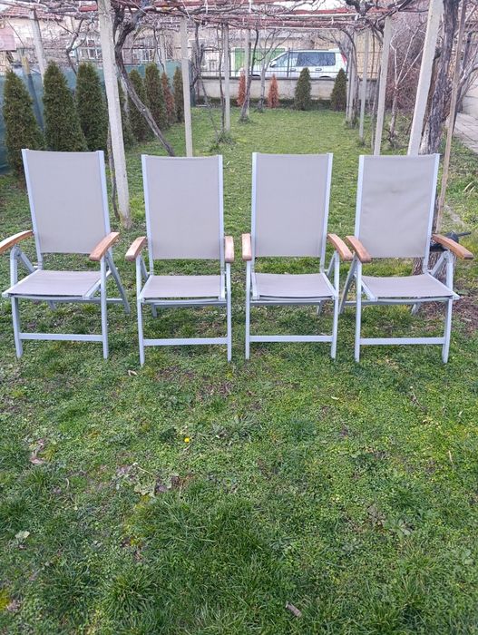 Сгъваеми алуминиеви столове