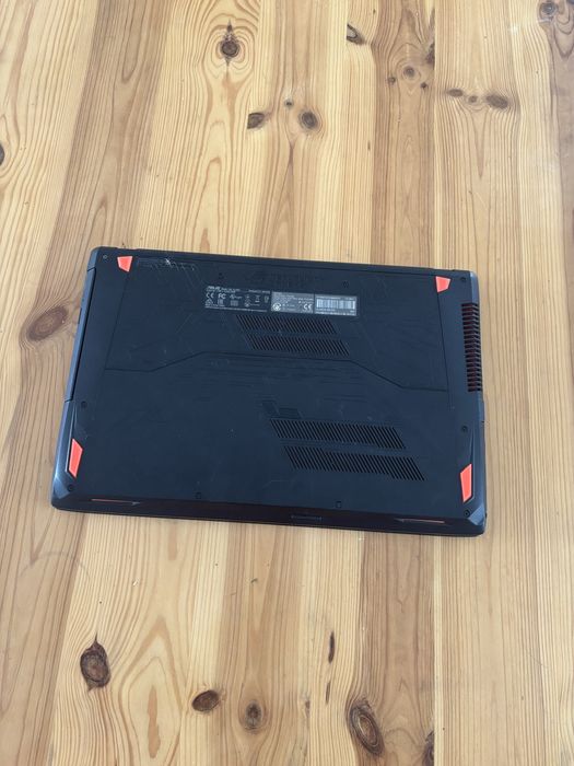 Asus Strix Rog Gaming impecabil.