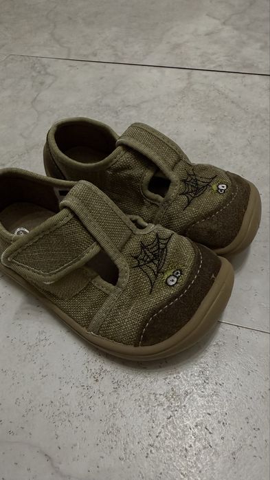 Боси пантофи с лепенка 26