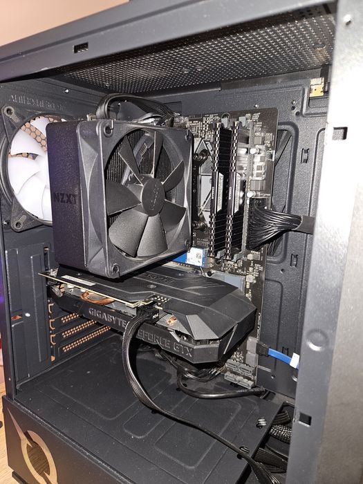 Pc gaming i7 9700 placa video gtx1660 plus monitor