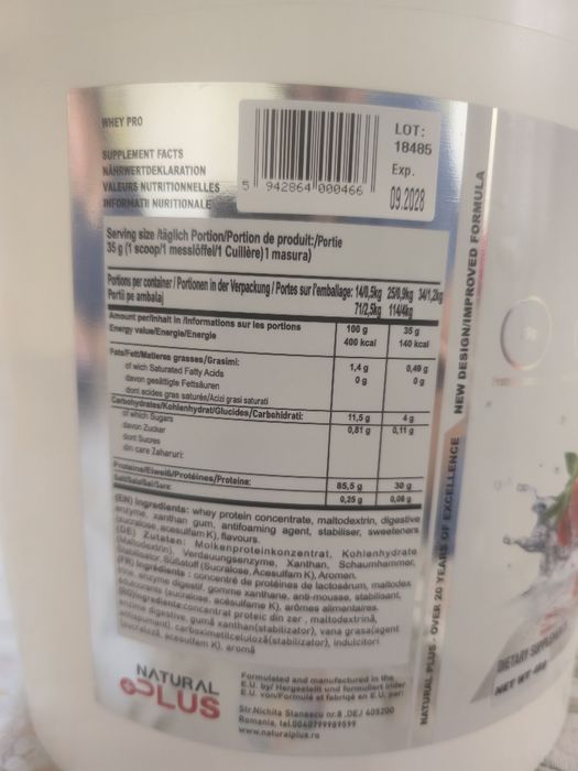 Vând pudra proteica Natural Plus la  preț avantajos