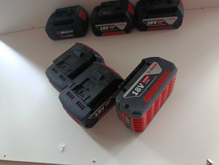 BOSCH 4.0Ah 18V acumulator baterie sursa autofiletanta bormasina