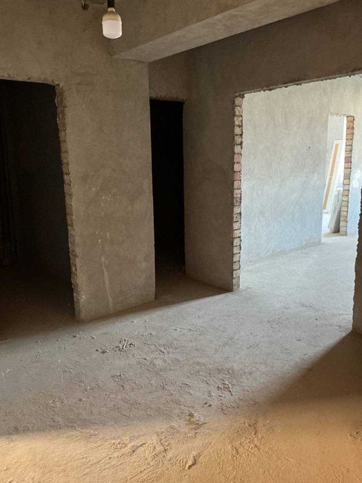 Самарқанд шаҳар Кимёгарлар шаҳарчасида квартира срочна сотилада