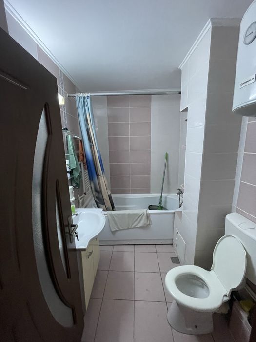 De inchiriat Apartament 3 camere 84 mp