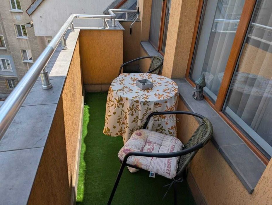 Дава се под наем Тристаен апартамент в Пловдив, Център - 90 кв.м за 612 € - Снимка #13