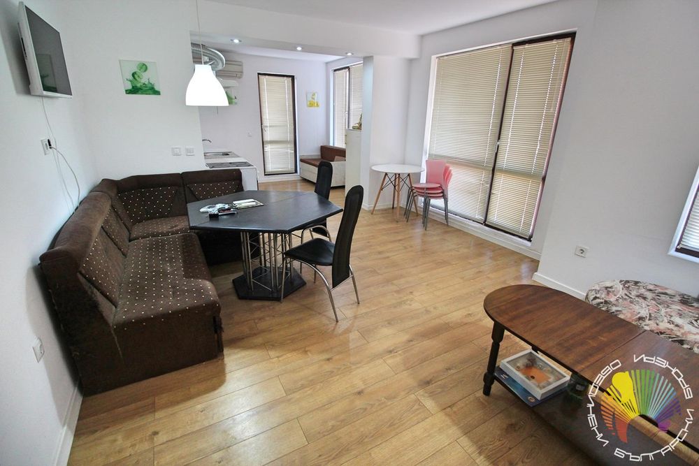 Дава се под наем Тристаен апартамент в Бургас, Възраждане - 118 кв.м за 459 € - Снимка #6