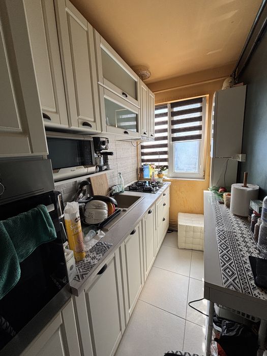 Vand apartament 3 camere