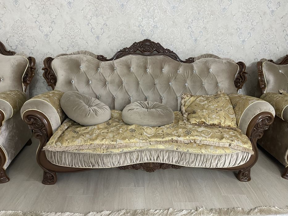 Пподам мебель для зала