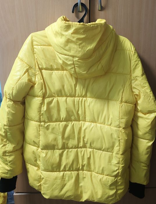 Продам зимнюю куртку