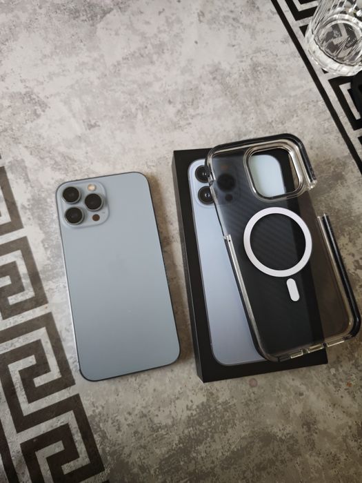 Vând iPhone 13 pro max , pentru pretentiosi