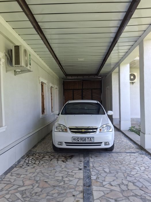 Chevrolet lasetti 1.8