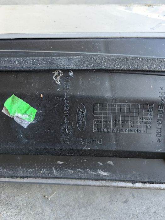 Спойлер на врата багажник за Ford Focus хечбек 2009г