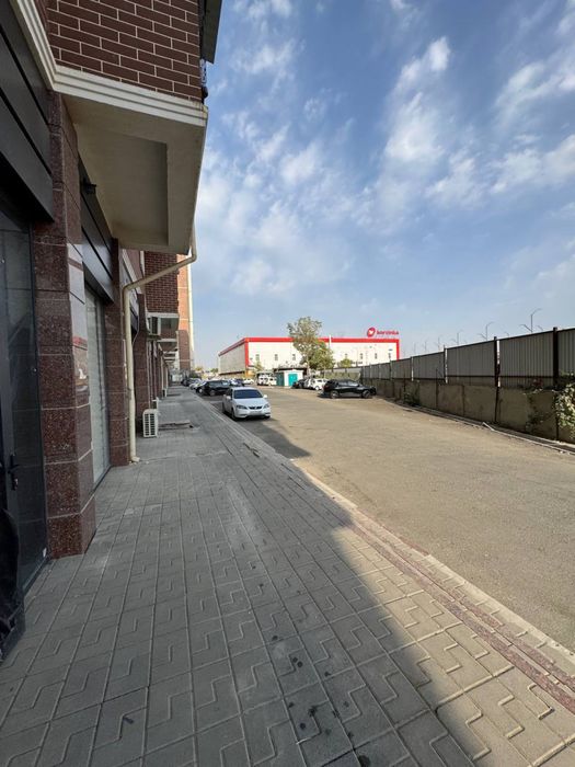 Продаётся Нежилое Помещение 37кв.м ул.Махтумкули Яшнабадский район