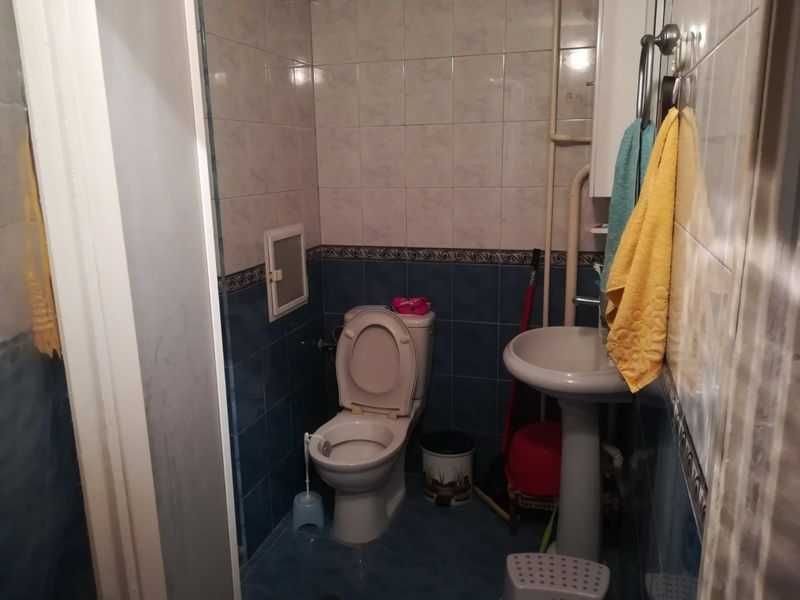 Дава се под наем Двустаен апартамент в Бургас, Славейков - 66 кв.м за 175 € - Снимка #1