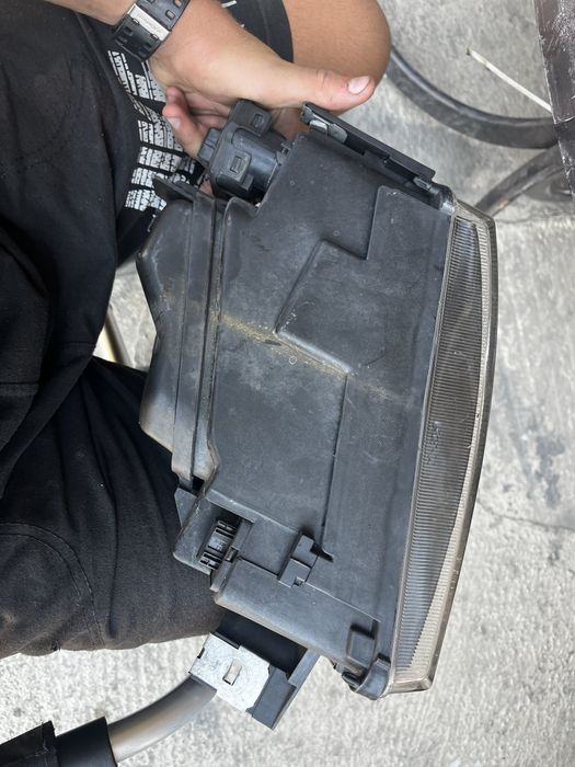 Десен фар FIAT PUNTO