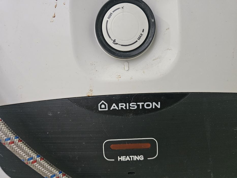 водонагреватель Ariston