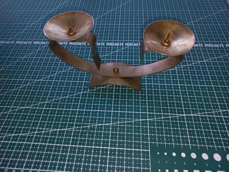 Продаётся подсвечник