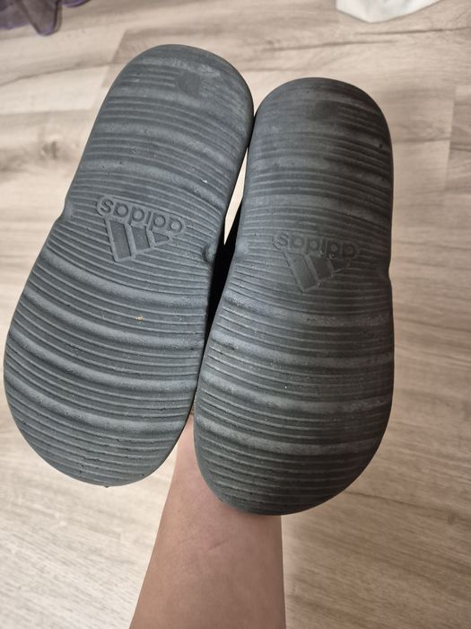 Сандали за момче Adidas 33номер