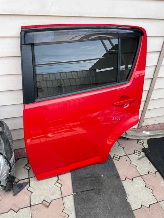 Дверь задняя левая на Toyota Passo 2006 Год