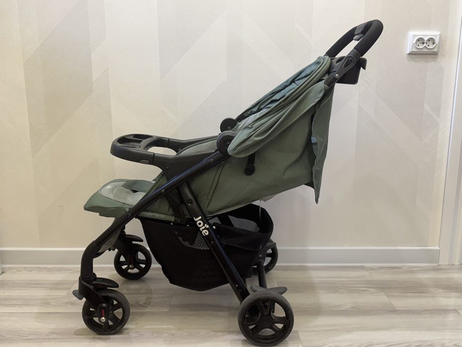 Детская коляска Joie