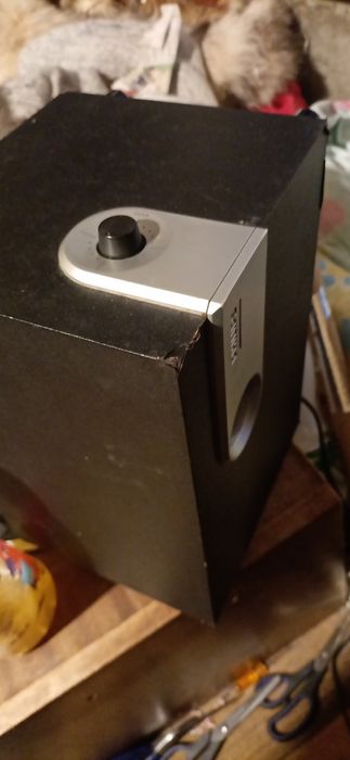 Работи отлично с обуфер philips